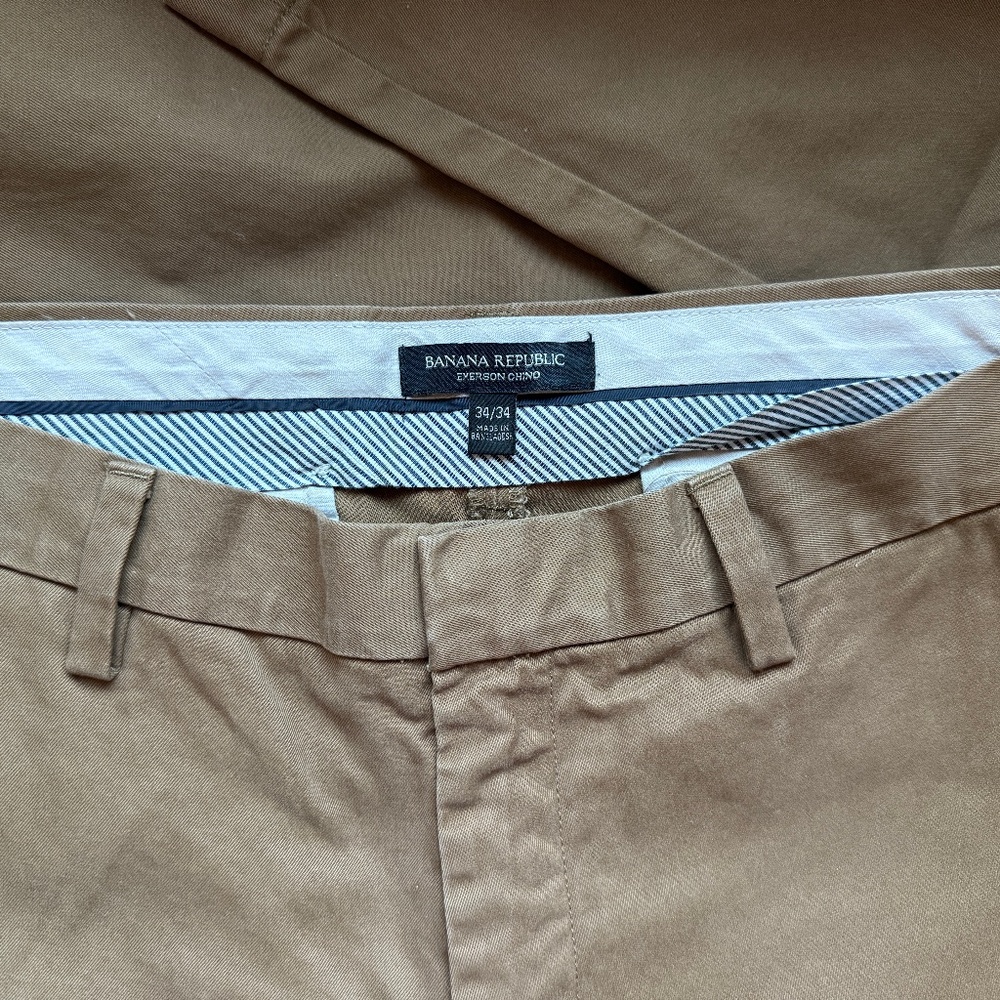 BANANA REPUBLIC MENS EMERSON CHINOS